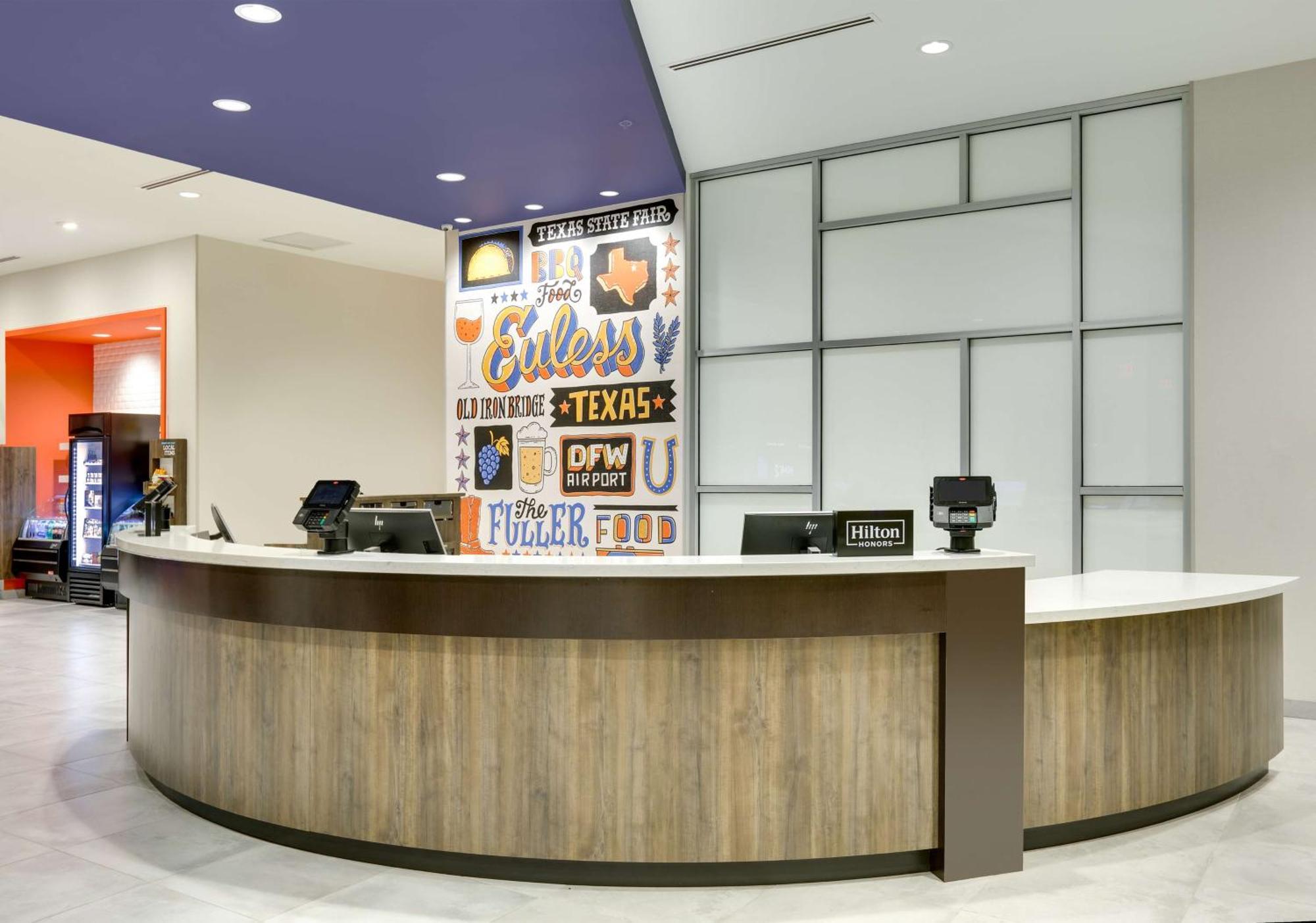 Hotel Tru By Hilton Dfw West, Tx